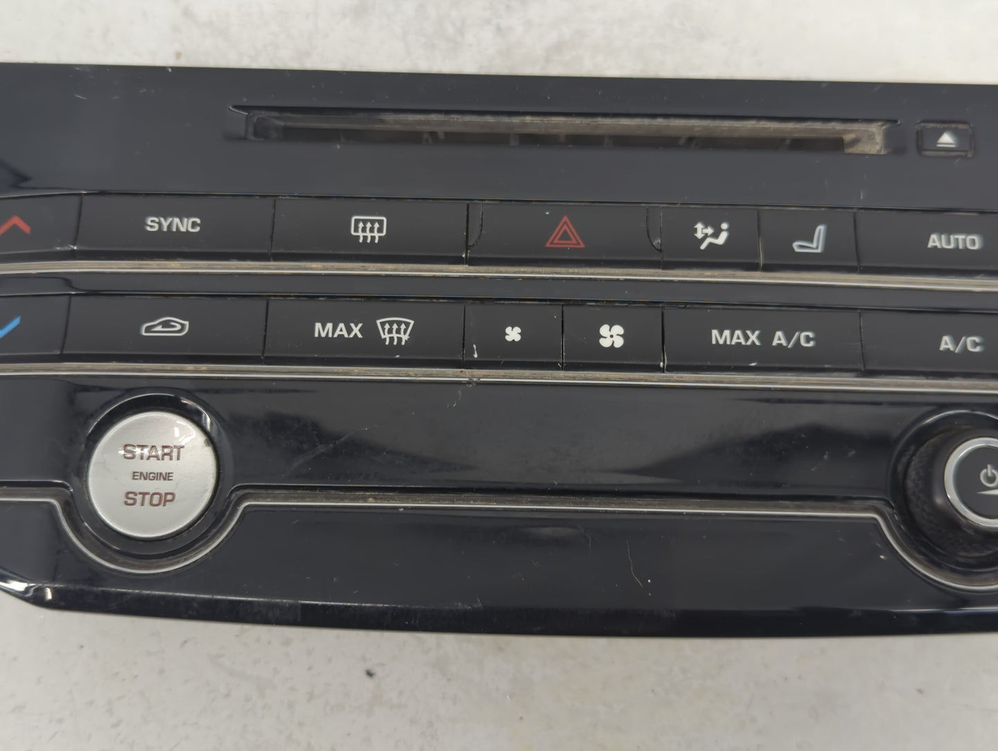 2017 Jaguar F-Pace Climate Control Module Temperature AC/Heater Replacement P/N:HK83-18C858-NE Fits Fits 2016 OEM Used Auto 