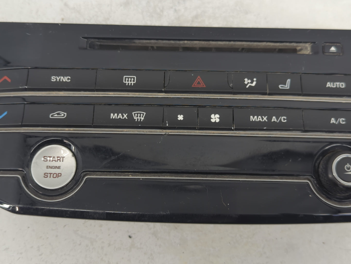 2017 Jaguar F-Pace Climate Control Module Temperature AC/Heater Replacement P/N:HK83-18C858-NE Fits Fits 2016 OEM Used Auto 