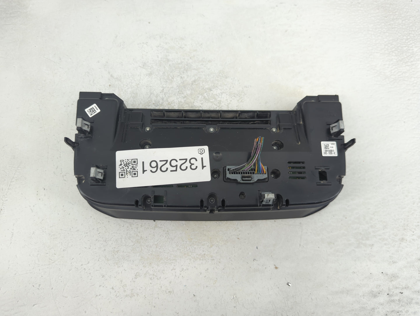 2017 Jaguar F-Pace Climate Control Module Temperature AC/Heater Replacement P/N:HK83-18C858-NE Fits Fits 2016 OEM Used Auto 