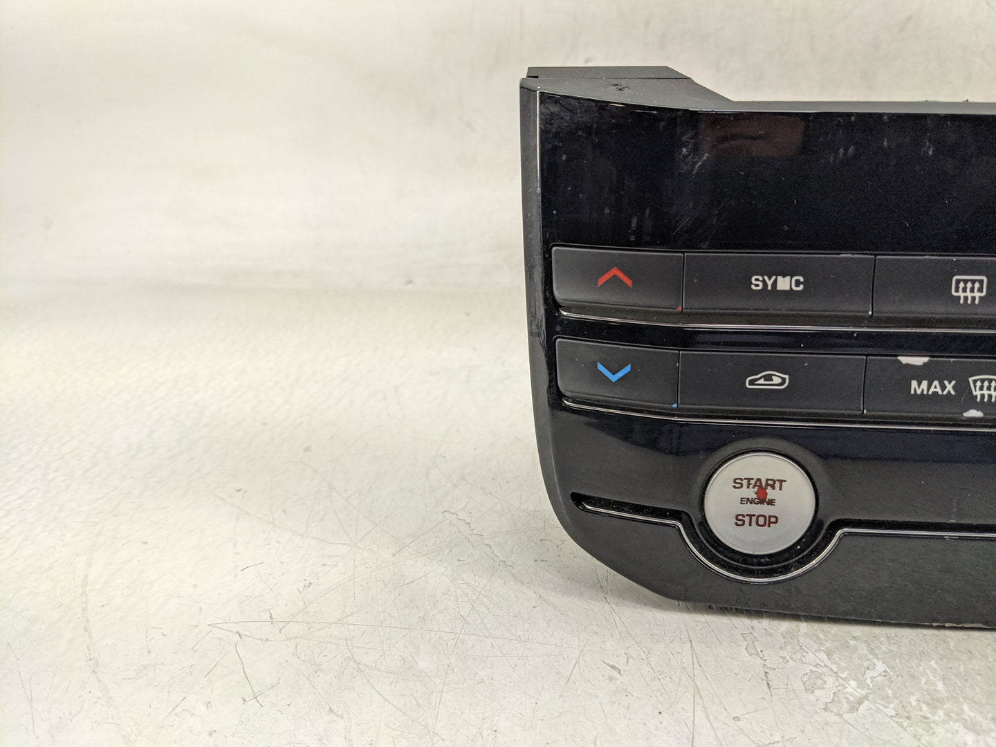 2017 Jaguar F-Pace Climate Control Module Temperature AC/Heater Replacement P/N:GX63-18C858-LE Fits Fits 2016 OEM Used Auto 