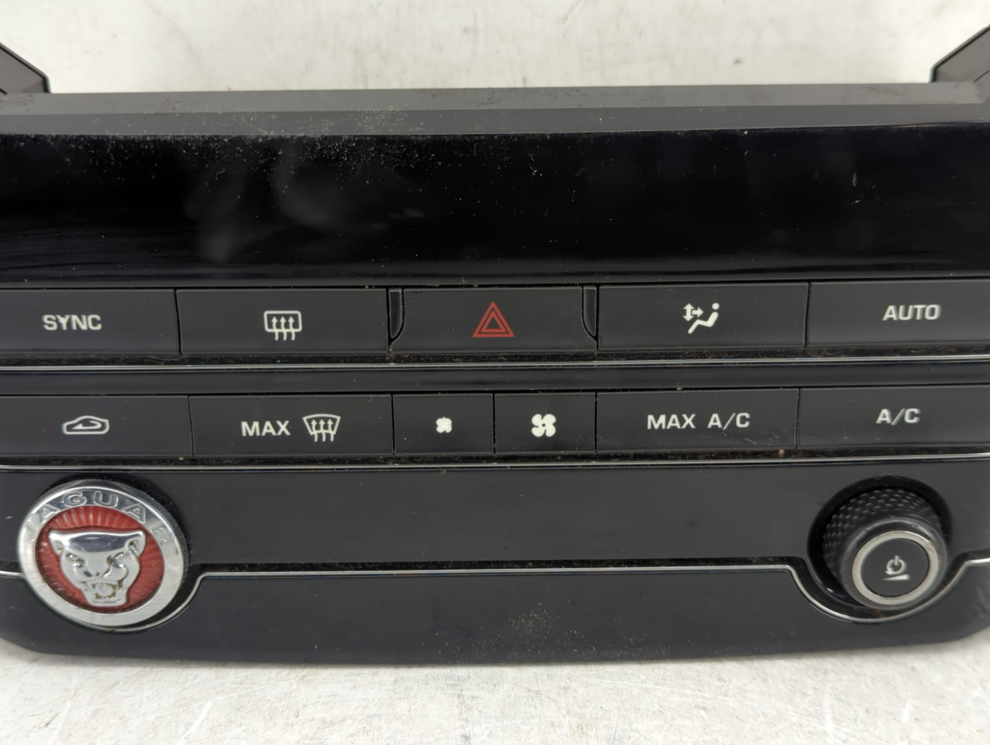 2017 Jaguar F-Pace Climate Control Module Temperature AC/Heater Replacement P/N:GX63-18C858-LE Fits Fits 2016 OEM Used Auto 