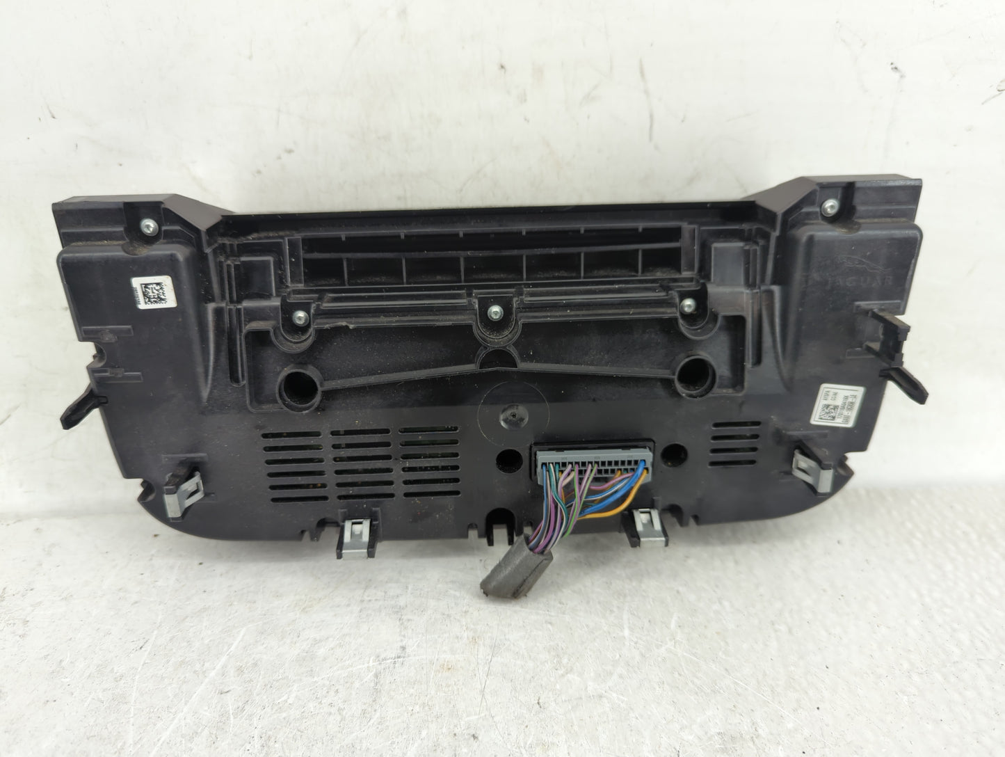 2017 Jaguar F-Pace Climate Control Module Temperature AC/Heater Replacement P/N:GX63-18C858-LE Fits Fits 2016 OEM Used Auto 