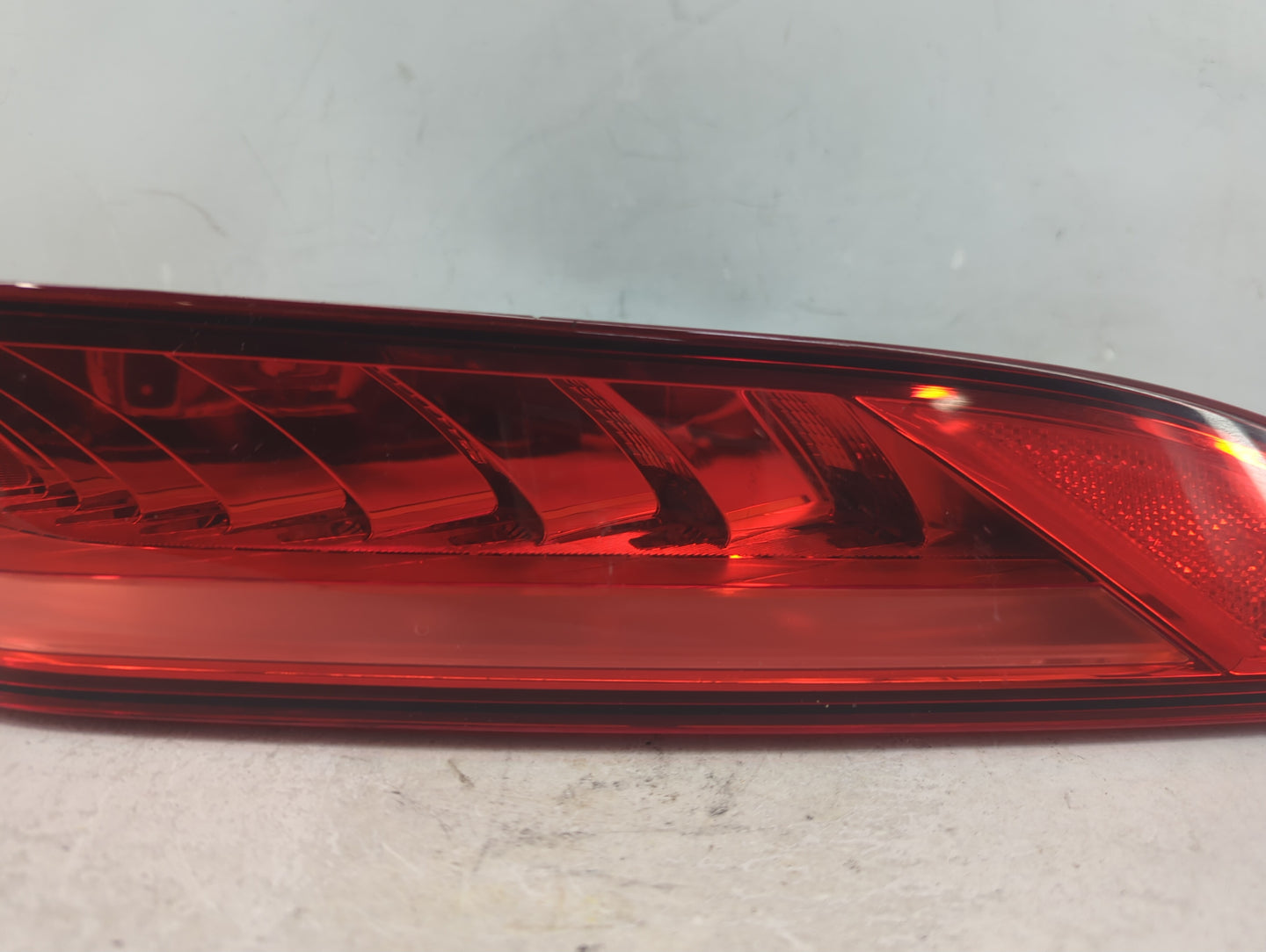 2017-2020 Jaguar F-Pace Tail Light Assembly Passenger Right OEM P/N:HK83-13404 Fits Fits 2017 2018 2019 2020 OEM Used Auto P