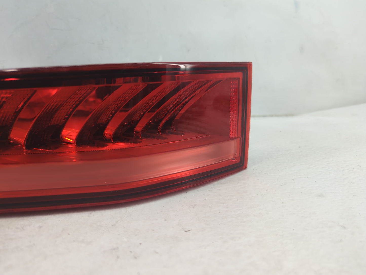 2017-2020 Jaguar F-Pace Tail Light Assembly Driver Left OEM P/N:HK83-13405-BB Fits Fits 2017 2018 2019 2020 OEM Used Auto Pa