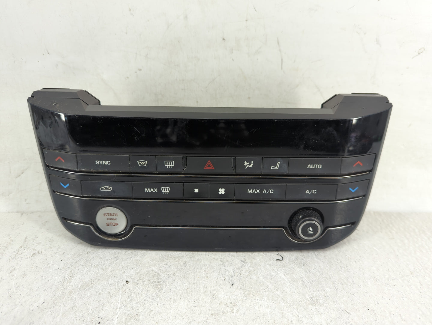 2017 Jaguar F-Pace Climate Control Module Temperature AC/Heater Replacement P/N:GX63-18C858-SE Fits Fits 2016 OEM Used Auto 