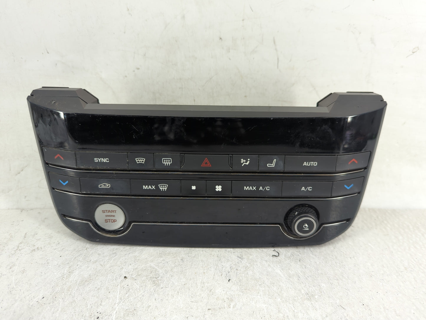 2017 Jaguar F-Pace Climate Control Module Temperature AC/Heater Replacement P/N:GX63-18C858-SE Fits Fits 2016 OEM Used Auto 