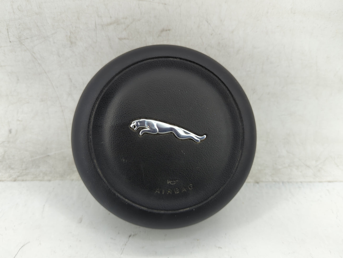 2017 Jaguar F-Pace Air Bag Driver Left Steering Wheel Mounted P/N:GX63-043B13-BC8PVJ Fits Fits 2016 2018 2019 OEM Used Auto 