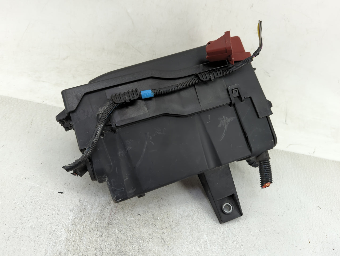 2017-2018 Jaguar F-Pace Fusebox Fuse Box Panel Relay Module Fits Fits 2017 2018 OEM Used Auto Parts - Oemusedautoparts1.com
