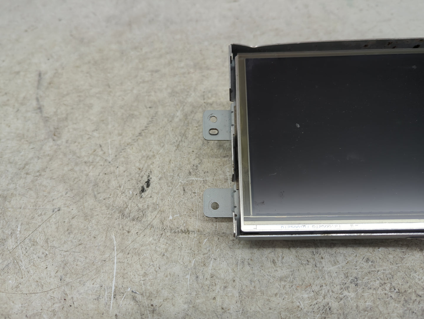 2017-2018 Jaguar F-pace Information Display Screen - Oemusedautoparts1.com
