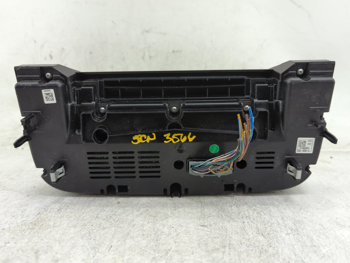 2017 Jaguar F-Pace Climate Control Module Temperature AC/Heater Replacement P/N:GX63-18C858-LE Fits OEM Used Auto Parts - Oe