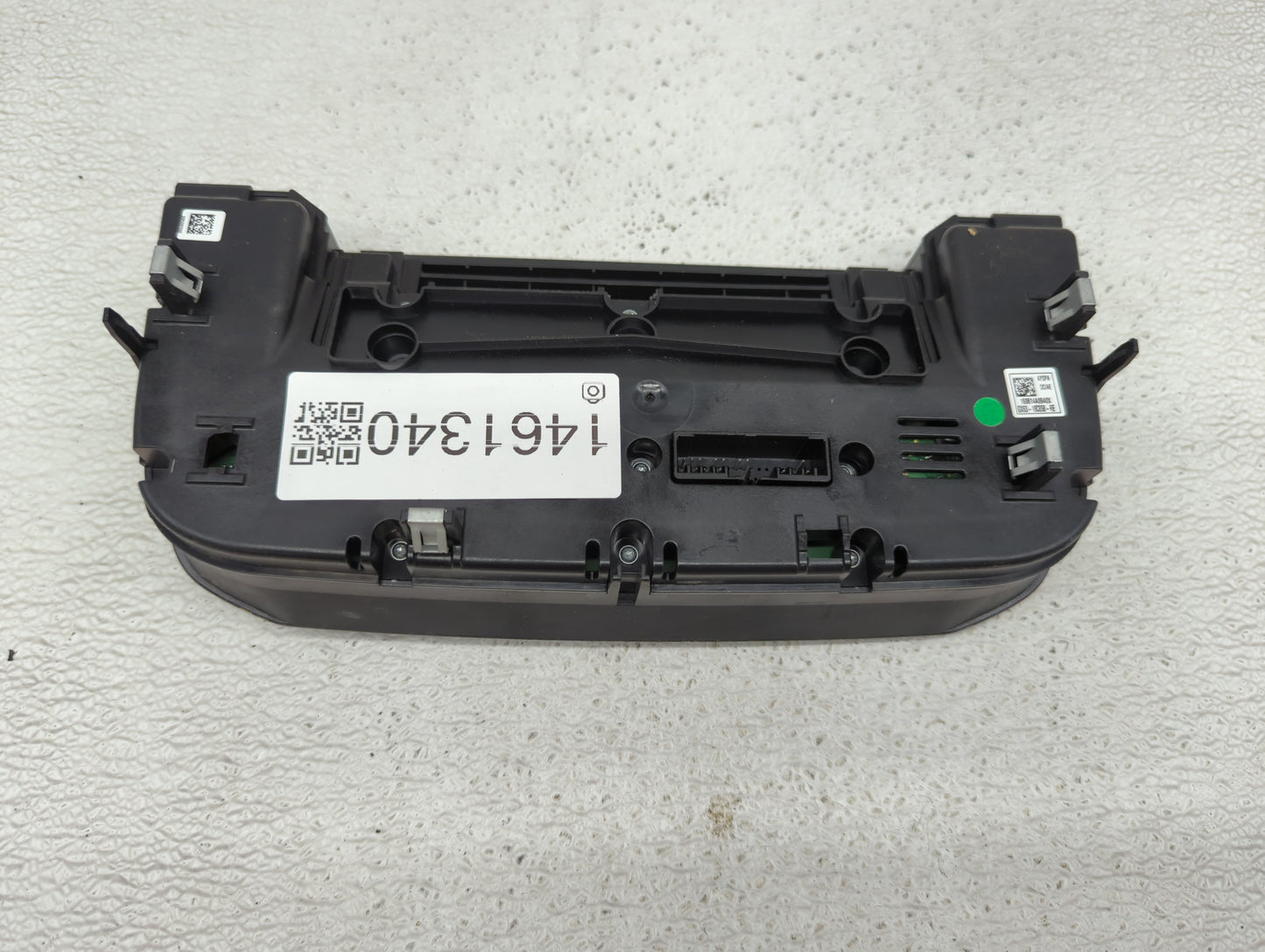 2017 Jaguar F-Pace Climate Control Module Temperature AC/Heater Replacement P/N:GX63-18C858-RE Fits Fits 2016 OEM Used Auto 