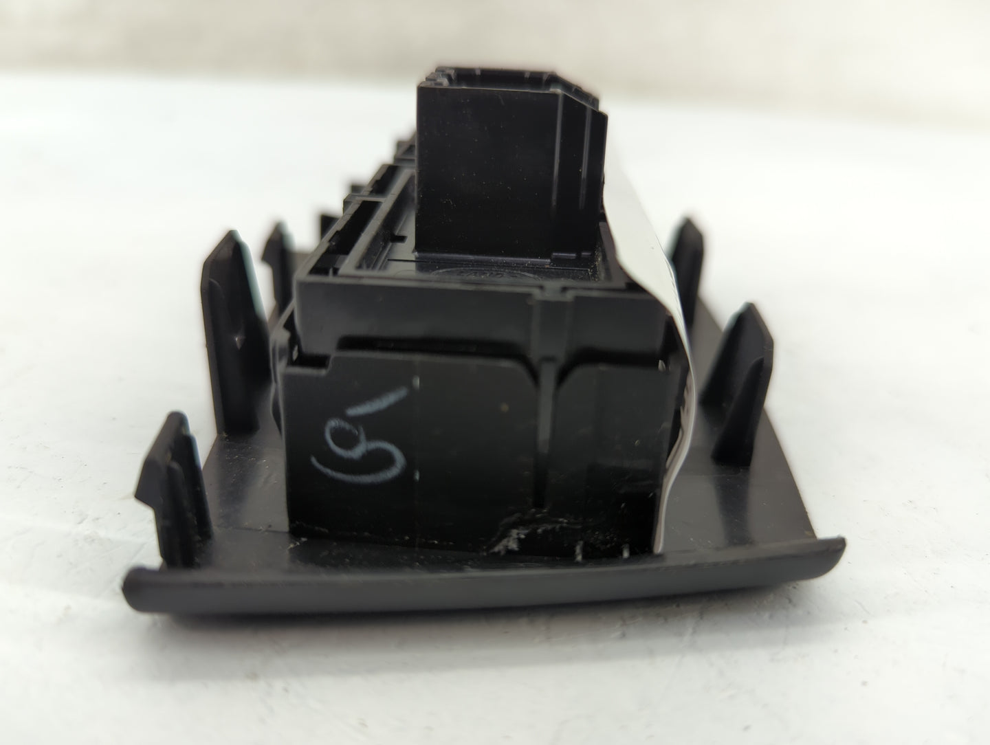 2017-2020 Jaguar F-Pace Master Power Window Switch Replacement Driver Side Left P/N:HK83-237B91-B Fits OEM Used Auto Parts -