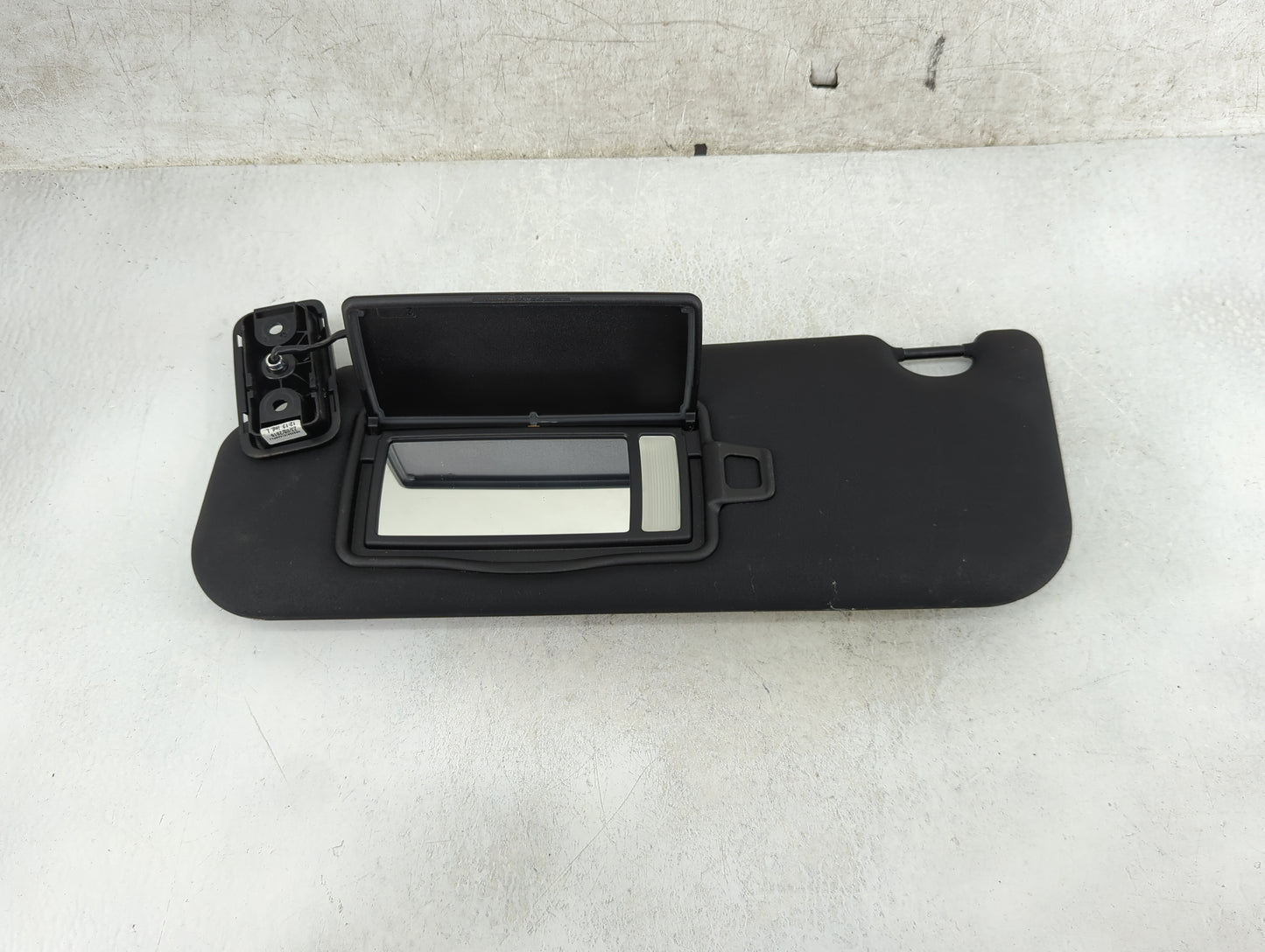 2017-2020 Jaguar F-Pace Sun Visor Shade Replacement Driver Left Mirror Fits Fits 2017 2018 2019 2020 OEM Used Auto Parts - O