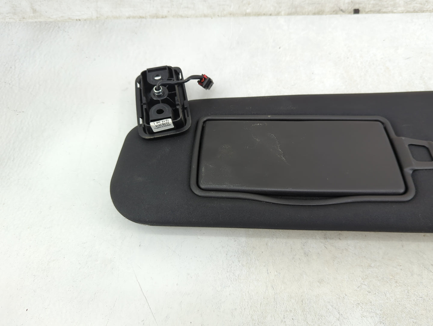 2017-2020 Jaguar F-Pace Sun Visor Shade Replacement Driver Left Mirror Fits Fits 2017 2018 2019 2020 OEM Used Auto Parts - O
