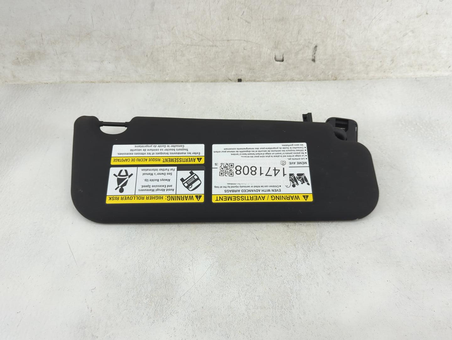 2017-2020 Jaguar F-Pace Sun Visor Shade Replacement Driver Left Mirror Fits Fits 2017 2018 2019 2020 OEM Used Auto Parts - O
