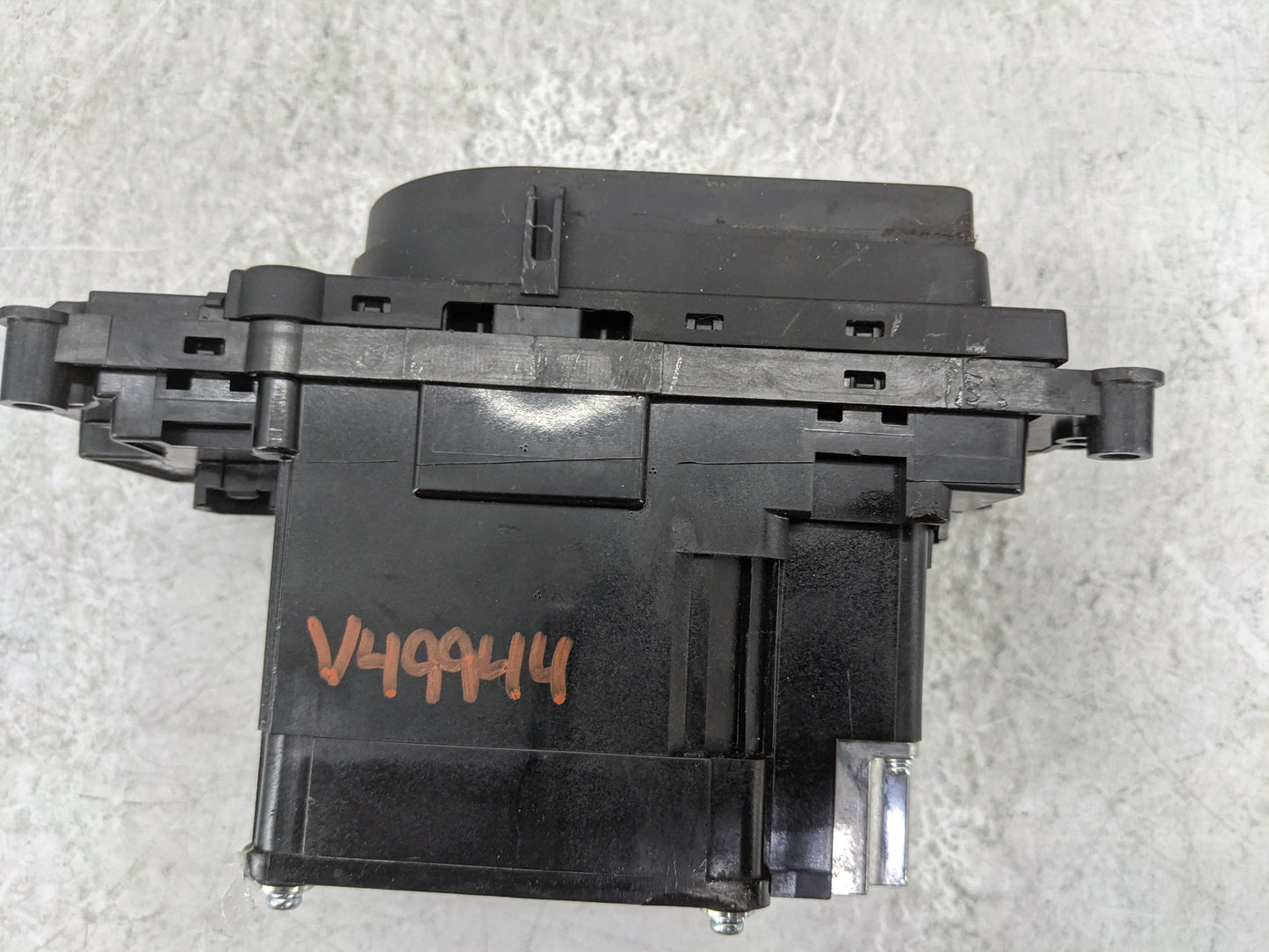 2017 Jaguar F-pace Floor Console Assembly Shifter - Oemusedautoparts1.com