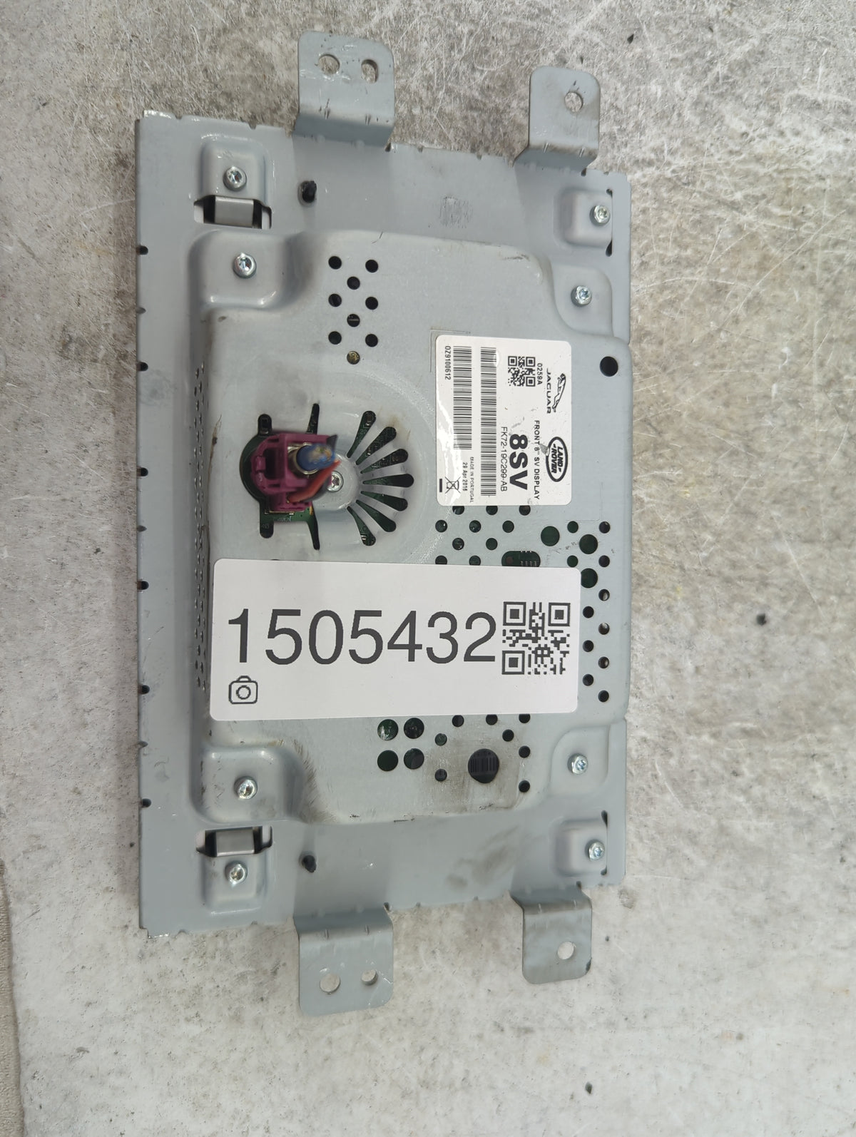 2017-2018 Jaguar F-pace Information Radio Display Screen 1505432 - Oemusedautoparts1.com
