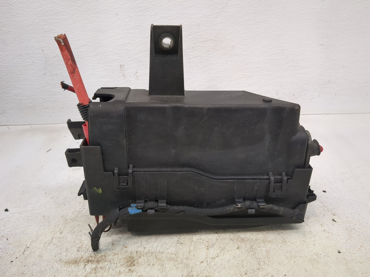 2017-2018 Jaguar F-Pace Fusebox Fuse Box Panel Relay Module Fits Fits 2017 2018 OEM Used Auto Parts - Oemusedautoparts1.com