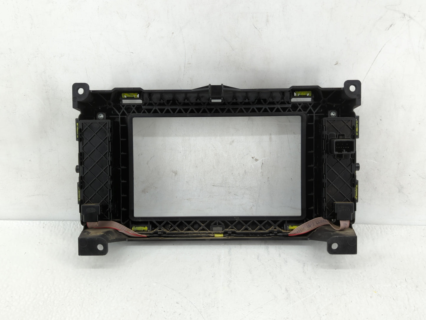 2017-2018 Jaguar F-Pace Radio AM FM Cd Player Receiver Replacement P/N:GX73-19F211-PB Fits Fits 2017 2018 OEM Used Auto Part
