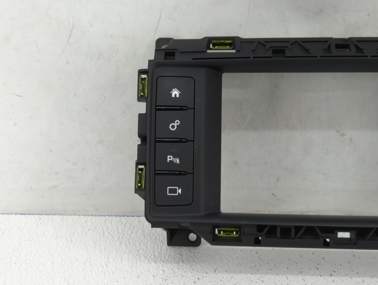 2017-2018 Jaguar F-Pace Radio AM FM Cd Player Receiver Replacement P/N:GX73-19F211-PB Fits Fits 2017 2018 OEM Used Auto Part