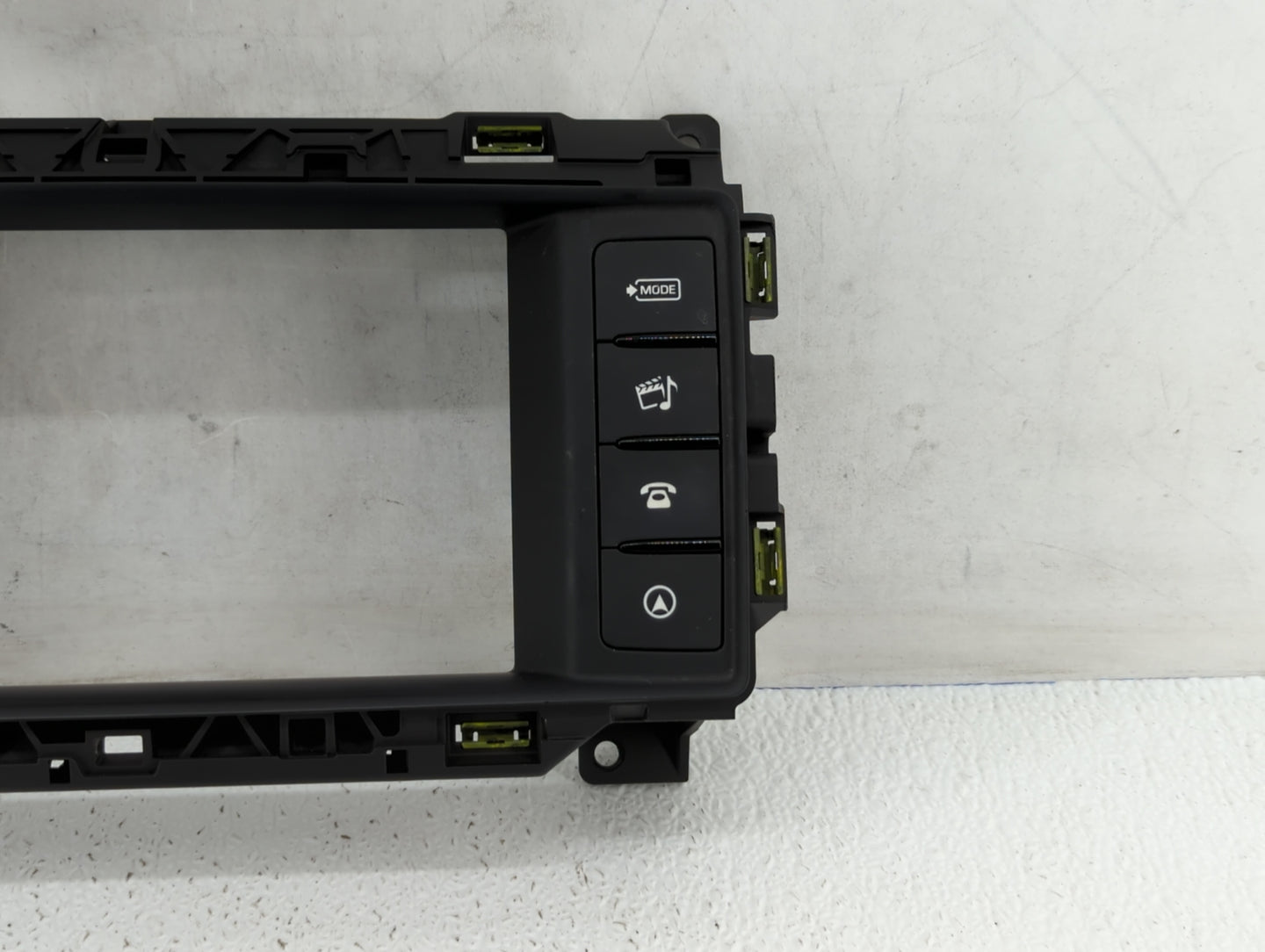 2017-2018 Jaguar F-Pace Radio AM FM Cd Player Receiver Replacement P/N:GX73-19F211-PB Fits Fits 2017 2018 OEM Used Auto Part