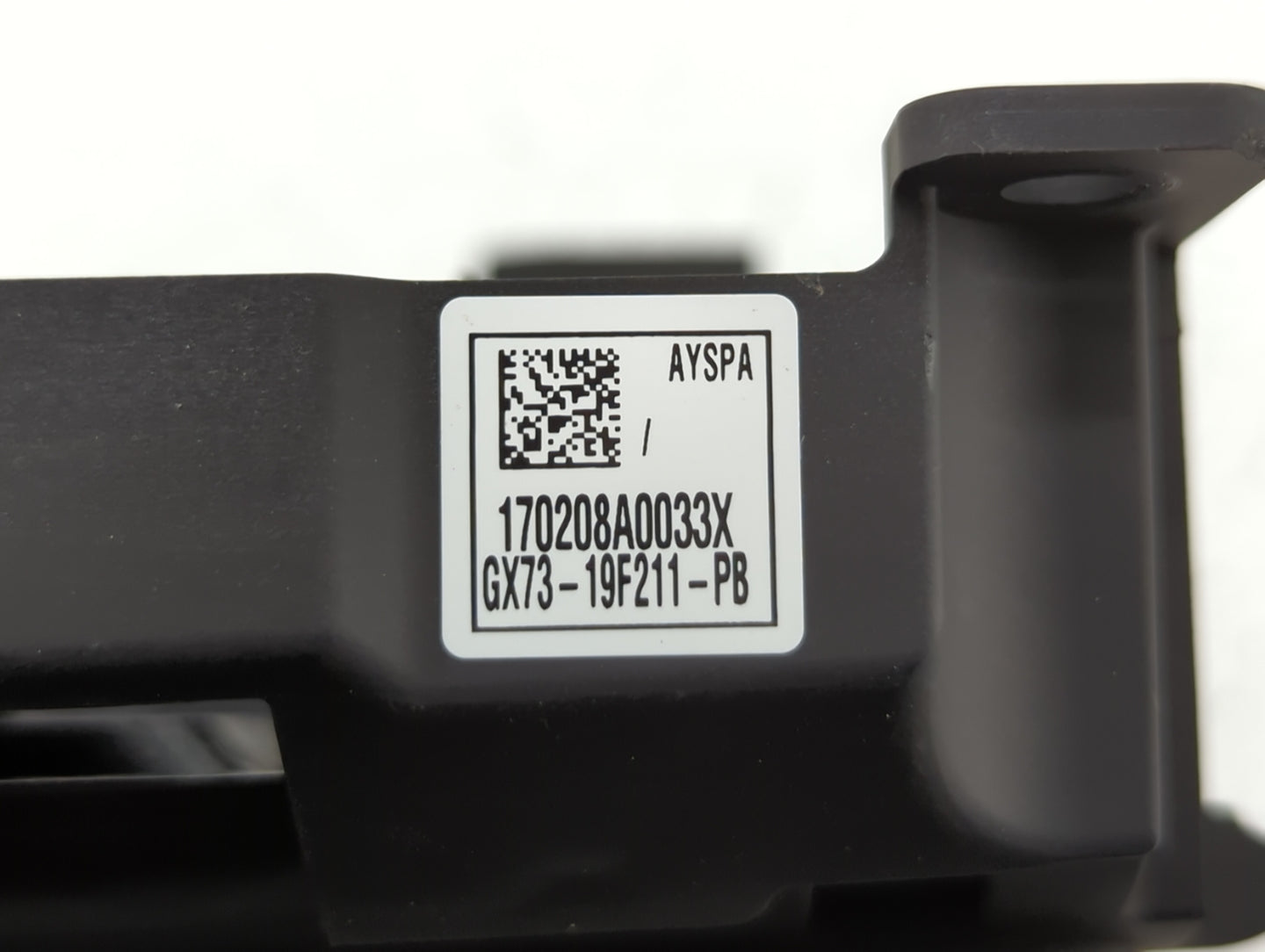 2017-2018 Jaguar F-Pace Radio AM FM Cd Player Receiver Replacement P/N:GX73-19F211-PB Fits Fits 2017 2018 OEM Used Auto Part