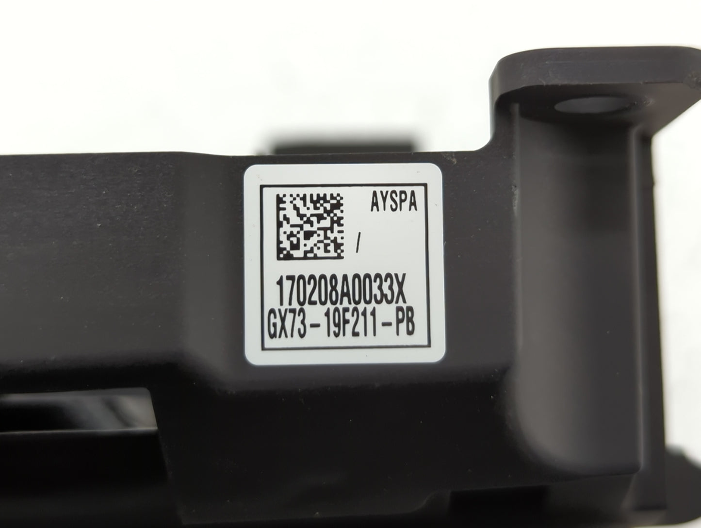 2017-2018 Jaguar F-Pace Radio AM FM Cd Player Receiver Replacement P/N:GX73-19F211-PB Fits Fits 2017 2018 OEM Used Auto Part