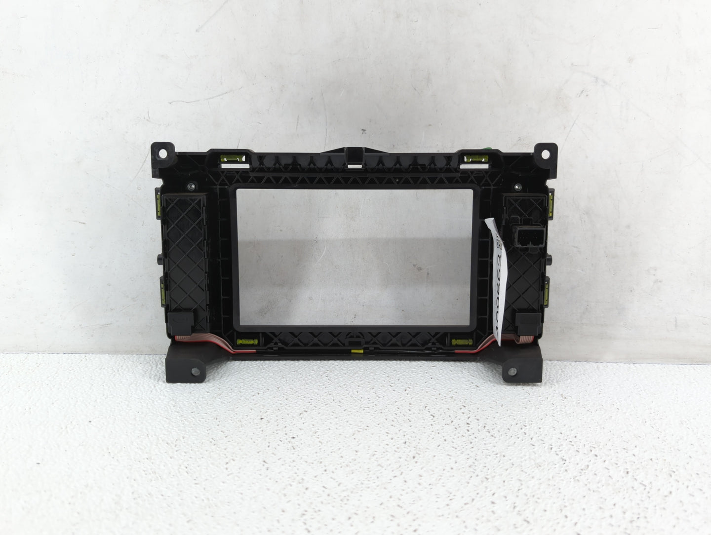 2017-2018 Jaguar F-Pace Radio AM FM Cd Player Receiver Replacement P/N:GX73-19F211-PB Fits Fits 2017 2018 OEM Used Auto Part