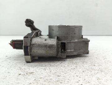 2017-2020 Jaguar F-Pace Throttle Body P/N:DX23-9F991-AB Fits Fits 2013 2014 2015 2016 2017 2018 2019 2020 OEM Used Auto Parts