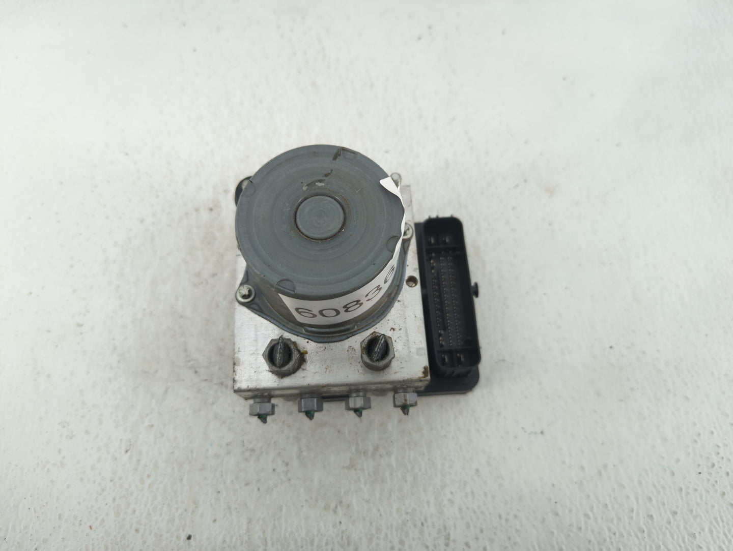 2017 Jaguar F-Pace ABS Pump Control Module Replacement P/N:HX73-14F447-AF Fits OEM Used Auto Parts - Oemusedautoparts1.com