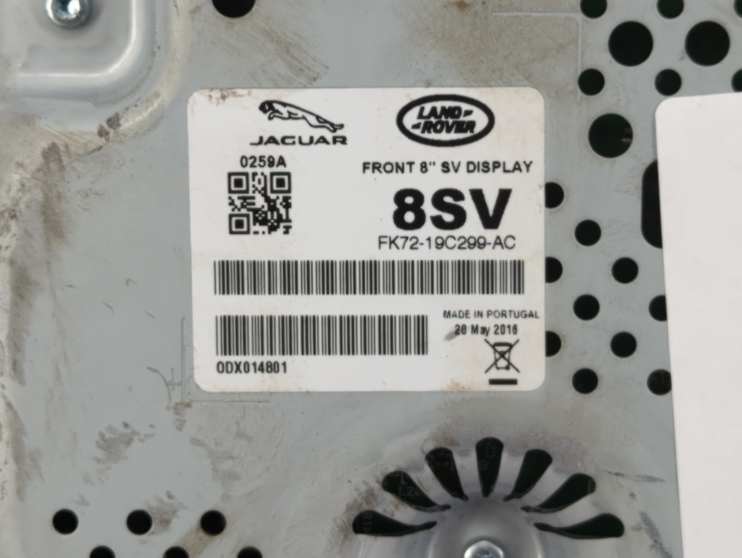 2017-2019 Jaguar F-pace Information Display Screen - Oemusedautoparts1.com