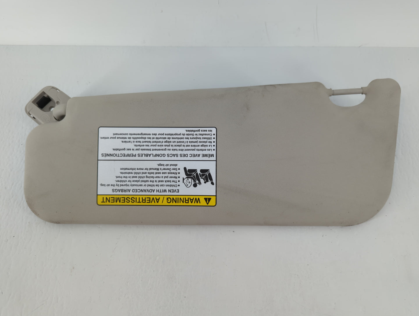 2017-2020 Jaguar F-Pace Sun Visor Shade Replacement Passenger Right Mirror Fits Fits 2017 2018 2019 2020 OEM Used Auto Parts