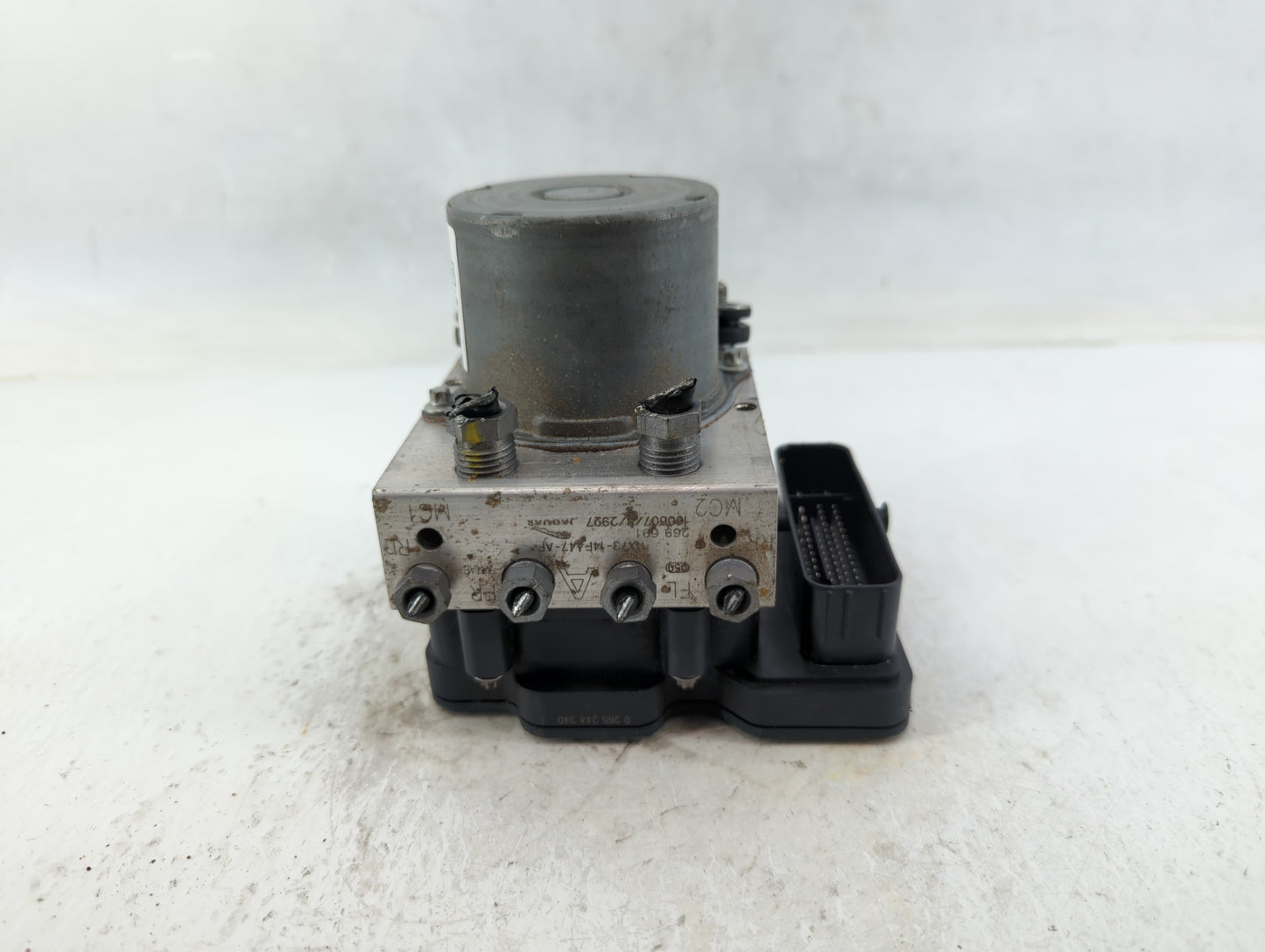 2017 Jaguar F-Pace ABS Pump Control Module Replacement P/N:HX73-14F447-AF Fits OEM Used Auto Parts - Oemusedautoparts1.com