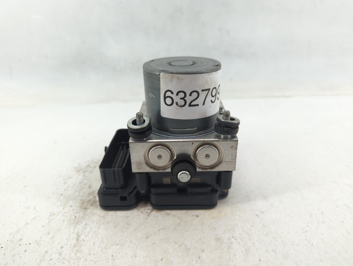 2017 Jaguar F-Pace ABS Pump Control Module Replacement P/N:HX73-14F447-AF Fits OEM Used Auto Parts - Oemusedautoparts1.com