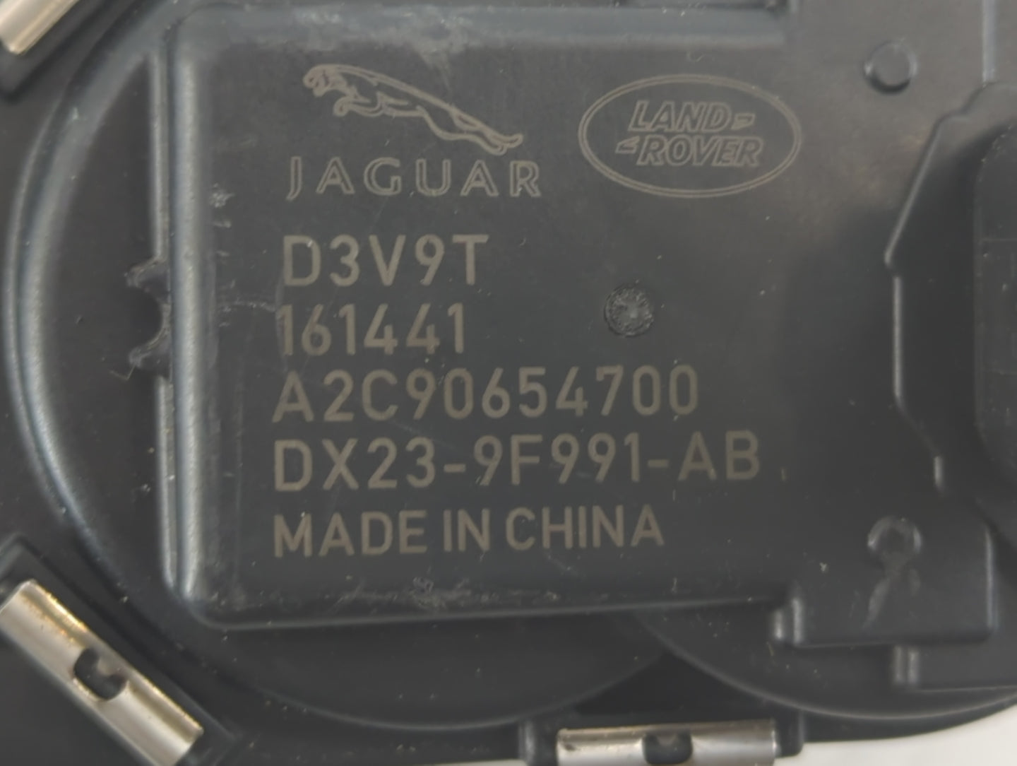 2017-2020 Jaguar F-Pace Throttle Body P/N:DX23-9F991-AB A2C90654700, 161441 Fits Fits 2013 2014 2015 2016 2017 2018 2019 202