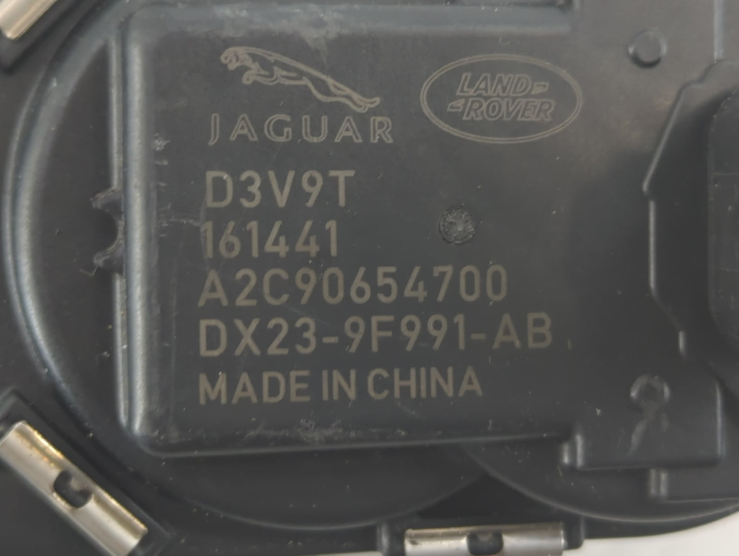 2017-2020 Jaguar F-Pace Throttle Body P/N:DX23-9F991-AB A2C90654700, 161441 Fits Fits 2013 2014 2015 2016 2017 2018 2019 202