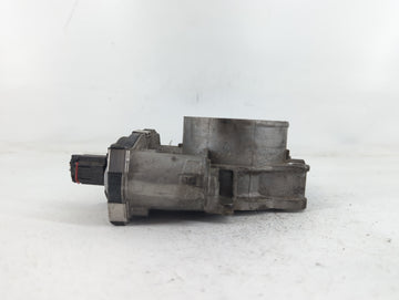 2017-2020 Jaguar F-Pace Throttle Body P/N:DX23-9F991-AB A2C90654700 Fits Fits 2013 2014 2015 2016 2017 2018 2019 2020 OEM Used Auto Parts