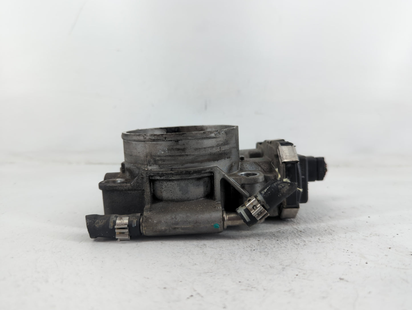 2017-2020 Jaguar F-Pace Throttle Body P/N:DX23-9F991-AB A2C90654700 Fits Fits 2013 2014 2015 2016 2017 2018 2019 2020 OEM Us
