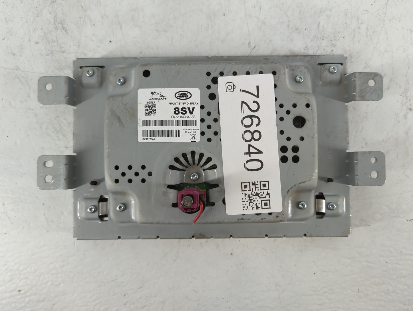 2017-2018 Jaguar F-pace Information Display Screen - Oemusedautoparts1.com
