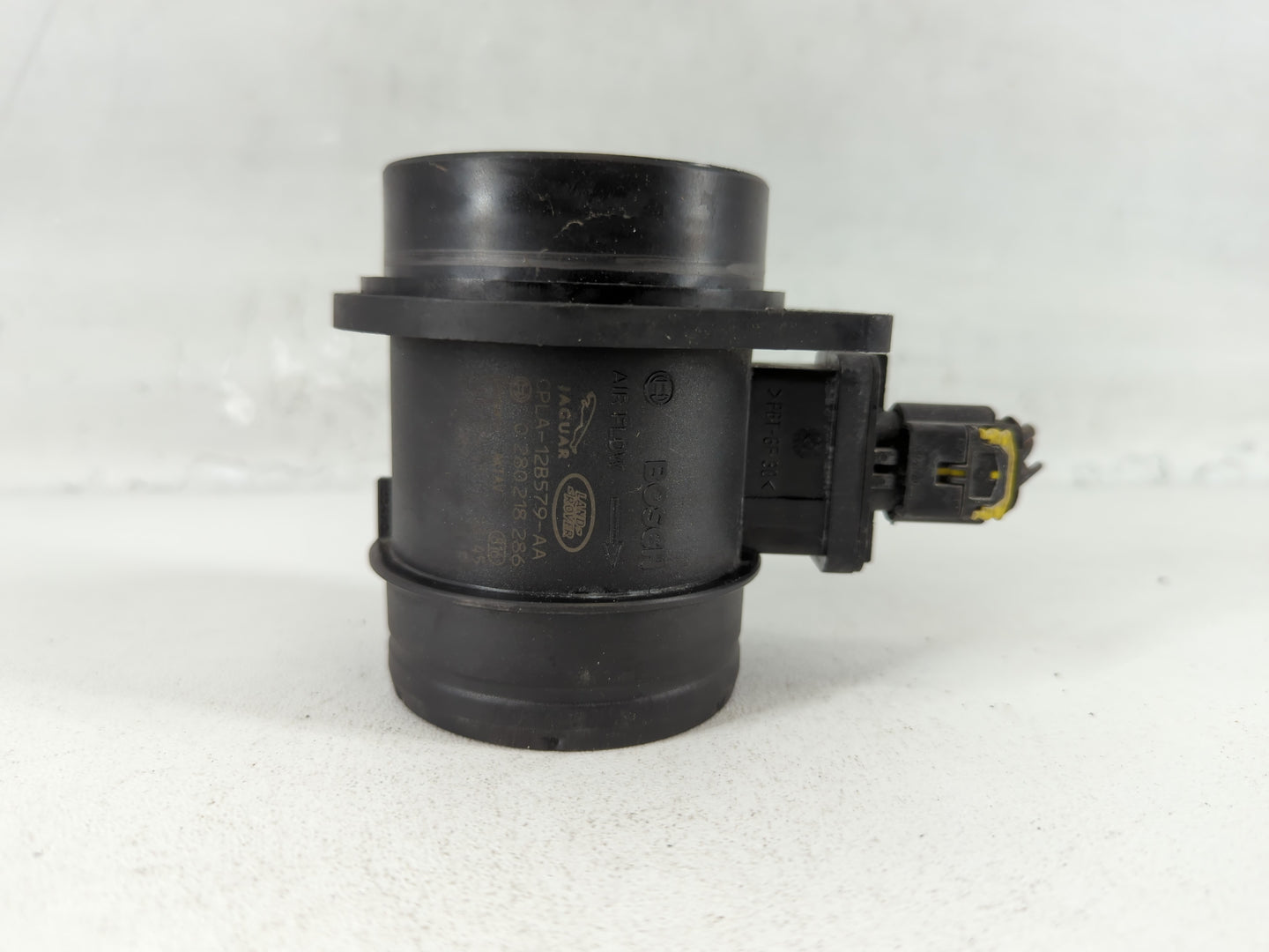 2017-2020 Jaguar F-pace Mass Air Flow Meter Maf - Oemusedautoparts1.com