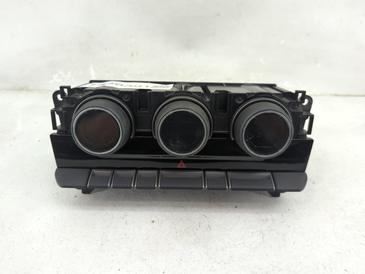 2014-2015 Jaguar F-Type Climate Control Module Temperature AC/Heater Replacement P/N:GX53-18C858-GD 16062890422X Fits OEM Us
