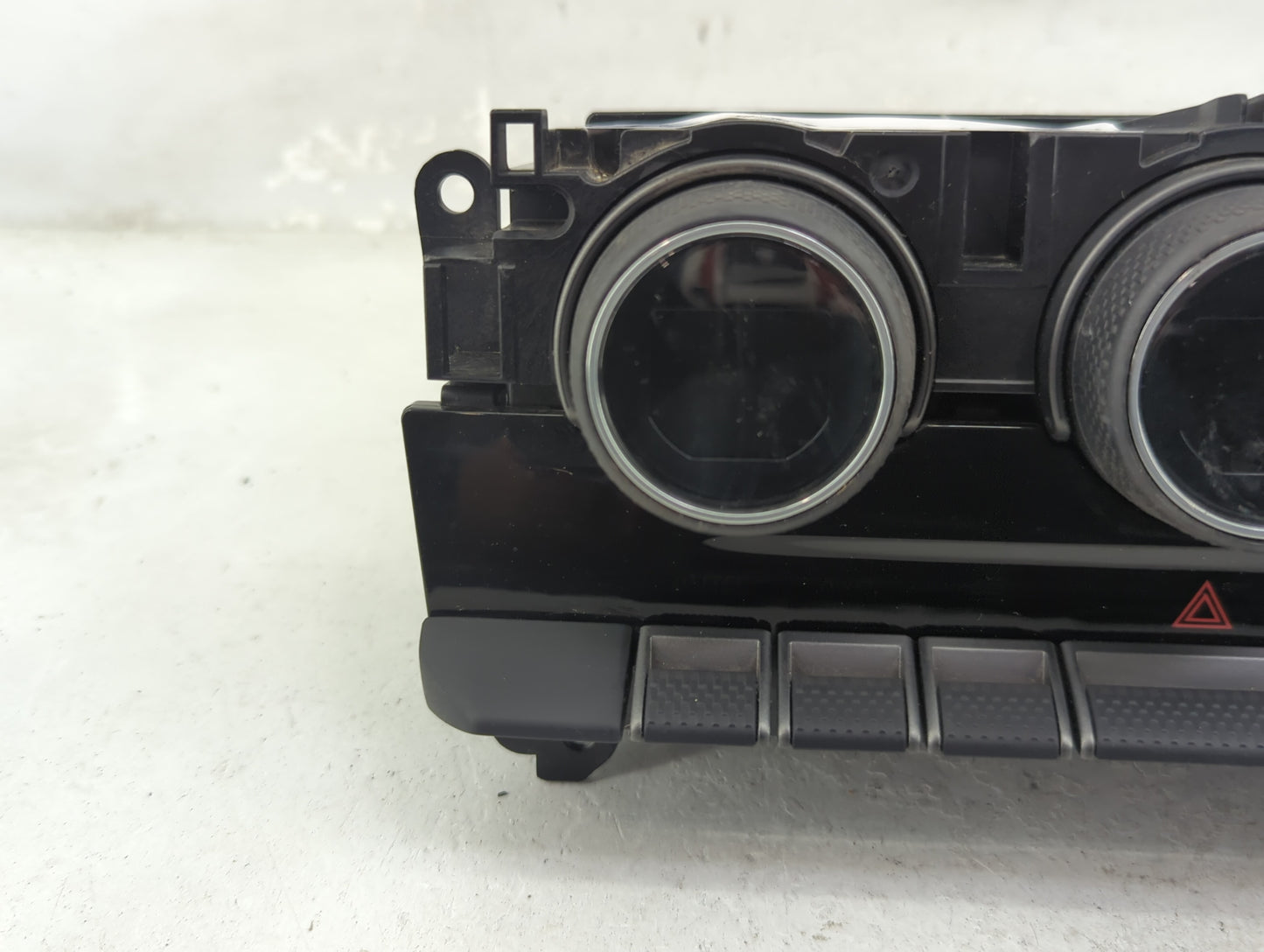 2014-2015 Jaguar F-Type Climate Control Module Temperature AC/Heater Replacement P/N:GX53-18C858-GD 16062890422X Fits OEM Us