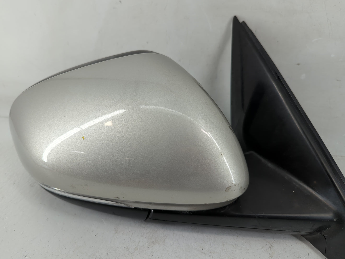 2017-2019 Jaguar Xe Passenger Side View Mirror - Right Door Mirror OEM Used - Oemusedautoparts1.com