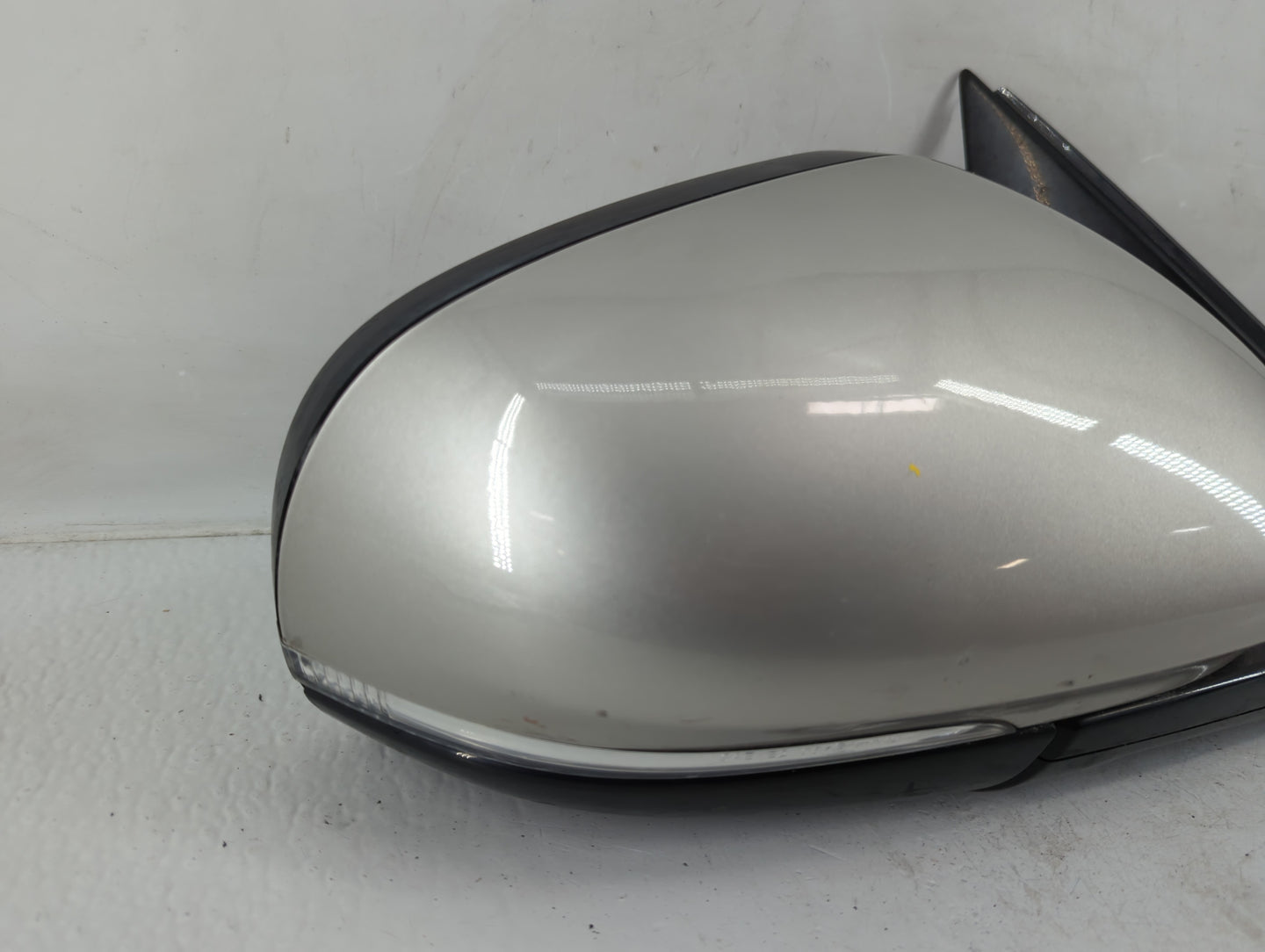 2017-2019 Jaguar Xe Passenger Side View Mirror - Right Door Mirror OEM Used - Oemusedautoparts1.com