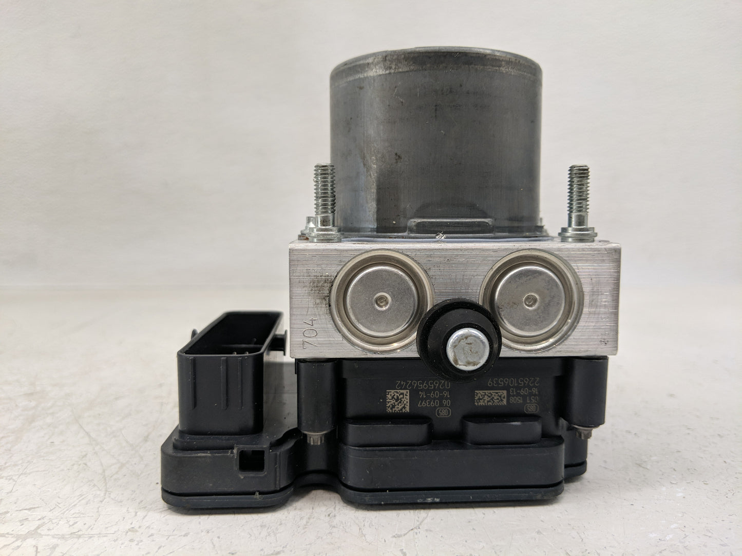 2017-2018 Jaguar Xe ABS Pump Control Module Replacement P/N:2265106539 Fits Fits 2017 2018 OEM Used Auto Parts - Oemusedauto