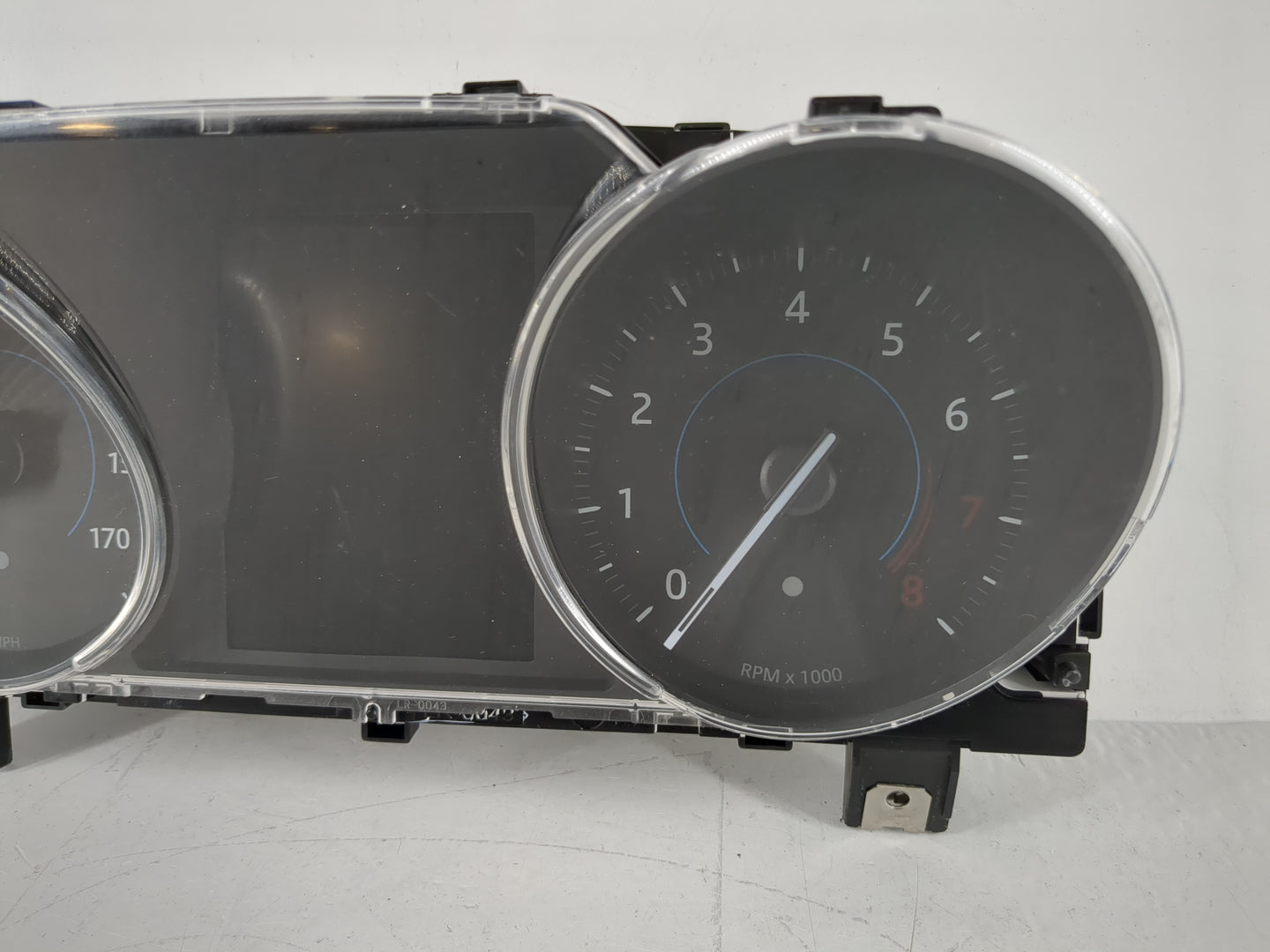 2017-2018 Jaguar Xe Instrument Cluster Speedometer Gauges P/N:HX7310849AE Fits Fits 2017 2018 OEM Used Auto Parts - Oemuseda