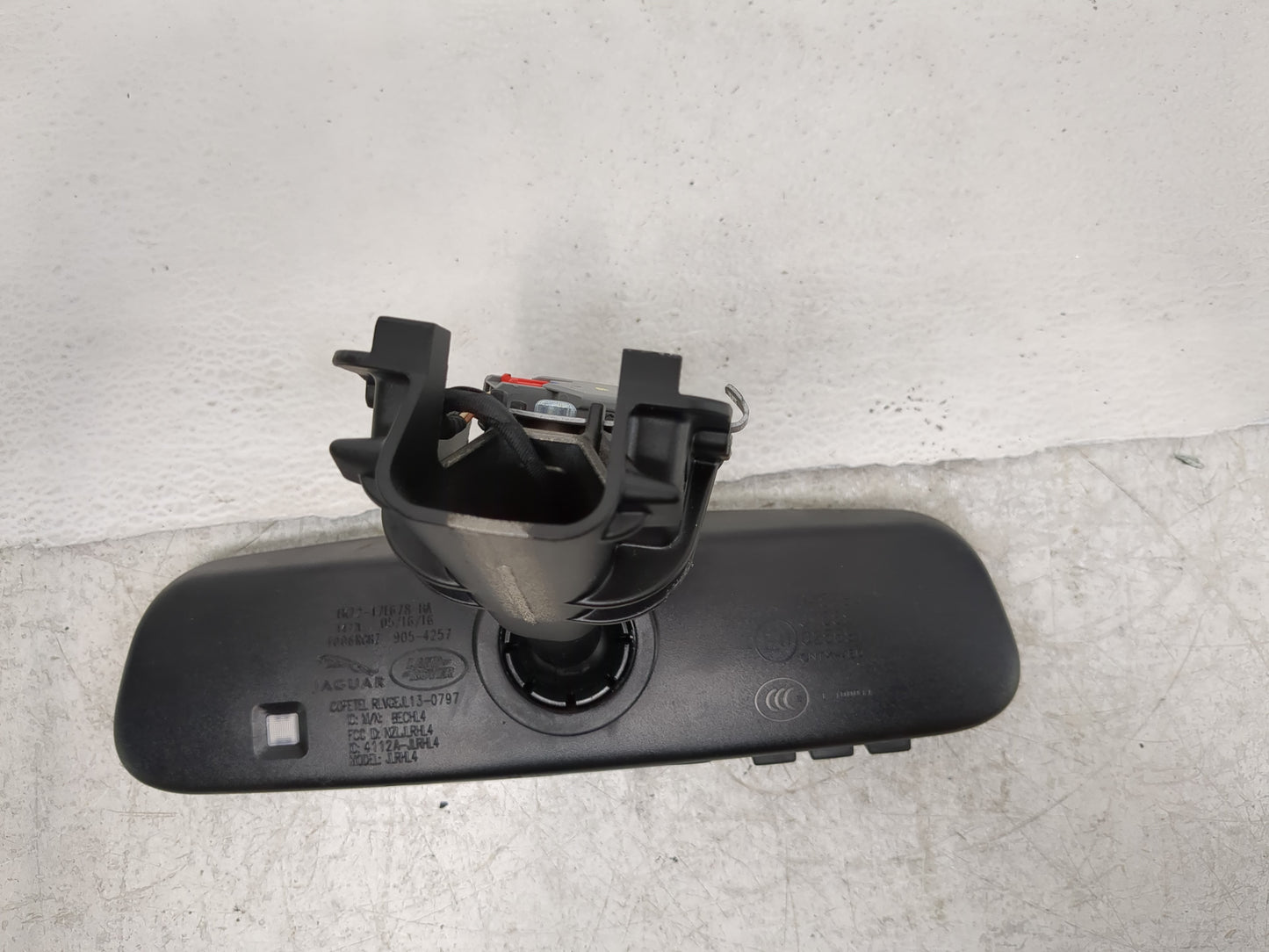 2017-2018 Jaguar Xe Interior Rear View Mirror Replacement OEM P/N:E11045891 E11015891, E11025891 Fits Fits 2016 2017 2018 20