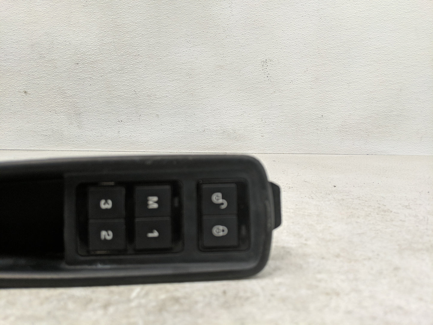 2017-2019 Jaguar Xe Master Power Window Switch Replacement Driver Side Left Fits Fits 2016 2017 2018 2019 OEM Used Auto Part