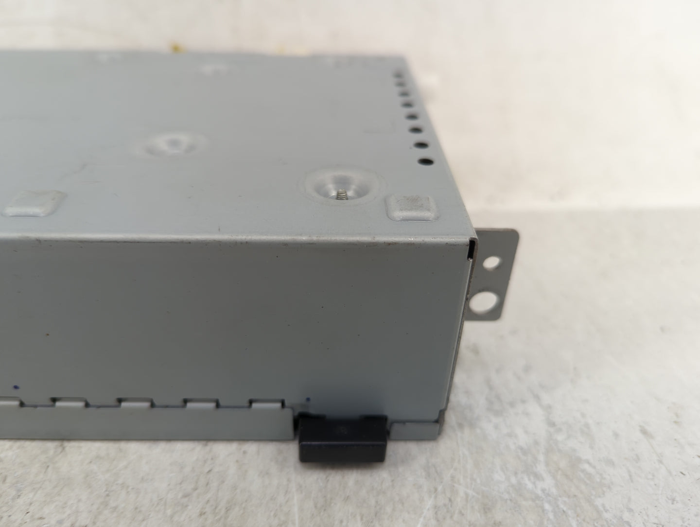 2017-2018 Jaguar Xe Radio AM FM Cd Player Receiver Replacement P/N:HX63-18K812-DB Fits Fits 2016 2017 2018 2019 OEM Used Aut