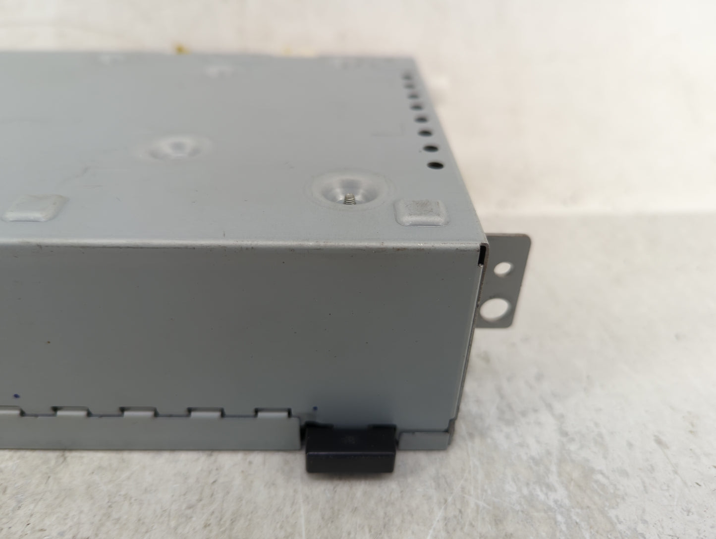 2017-2018 Jaguar Xe Radio AM FM Cd Player Receiver Replacement P/N:HX63-18K812-DB Fits Fits 2016 2017 2018 2019 OEM Used Aut